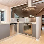 Holiday home 5 Star In Hemmet