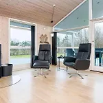 5 Star In Holiday home *